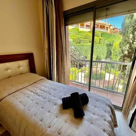 3 Bedroom In A Gorgeous Complex Εστεπόνα