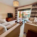 3 Bedroom In A Gorgeous Complex Apartamento Estepona